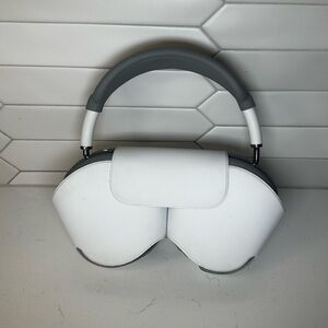 Apple AirPods Max - Silver Used